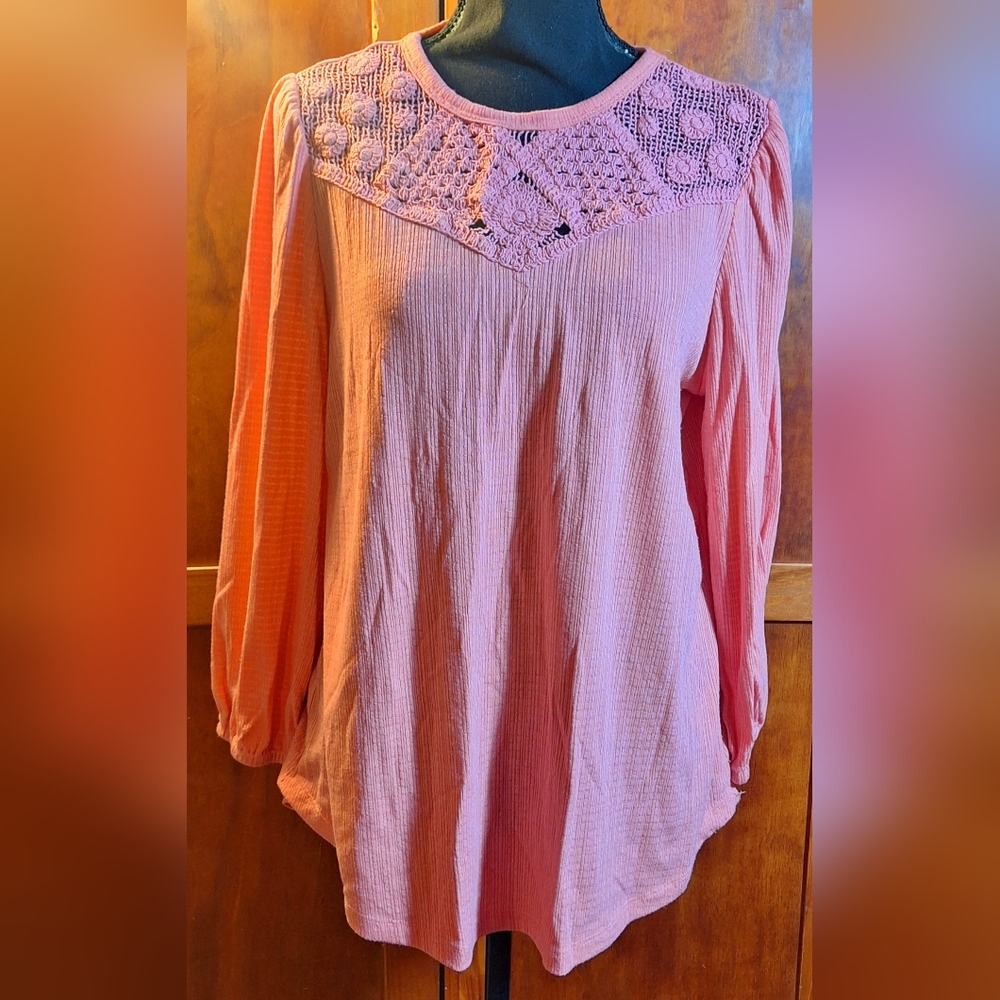 GREIGE Crocheted Lace Detail Top